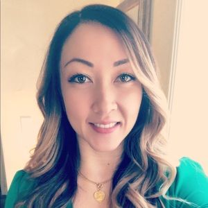 Meet your Posher, Suzanne